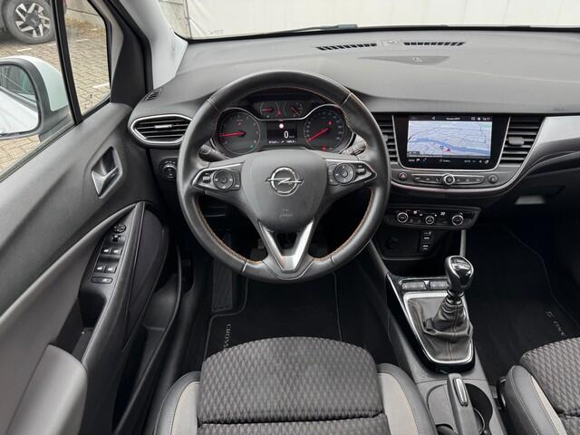 Opel Crossland X 1.2 Turbo Innovation met Navi/Camera, AGR-stoelen, Trekhaak, LED