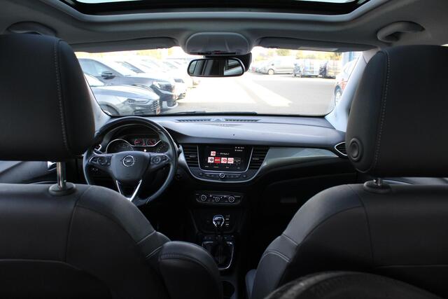 Opel Crossland X 1.2 Turbo Innovation | Trekhaak | Panorama Dak | Cruise Control | Climate Control | Navigatie |