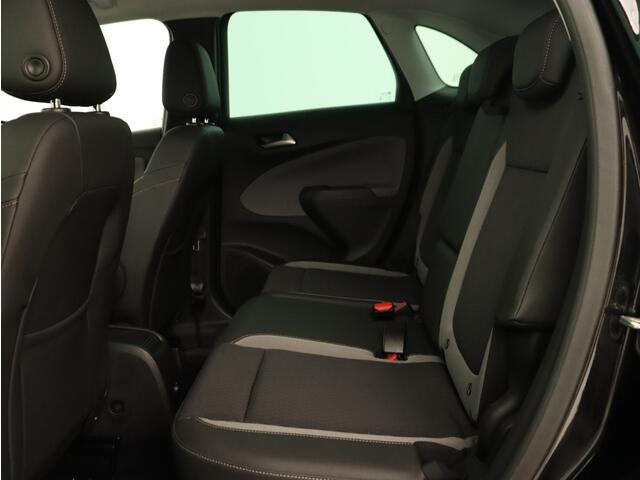 Opel Crossland X 1.2 Turbo Innovation | 44.100km NAP | Stoelverwarming | Camera | Trekhaak | Carplay | Dodehoek detectie | Navigatie | Keyless | Climate control | Cruise control | Park Assist | Full LED