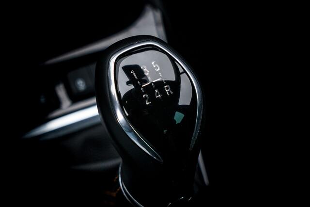 Opel Crossland X 1.2 111 PK Turbo Innovation RIJKLAAR INCL:GARANTIE. | DB-Riem VERV | Climate | PDC V/A | 16 INCH LMV | AGR COMF STOEL |Trekhaak|