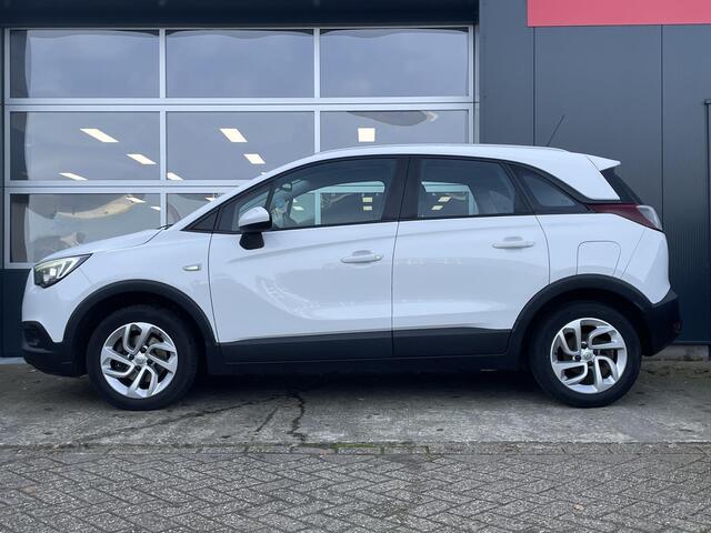 Opel Crossland X 1.2 Turbo Innovation - Navigatie - Stoelverwarming - Trekhaak