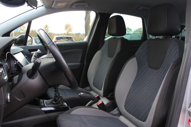 Opel Crossland X 1.2 Turbo 120 Jaar Edition / Nieuwe distr.riem! / Trekhaak / Navigatie / Parkeerhulp achter / 16'' / CarPlay / Cruise Control