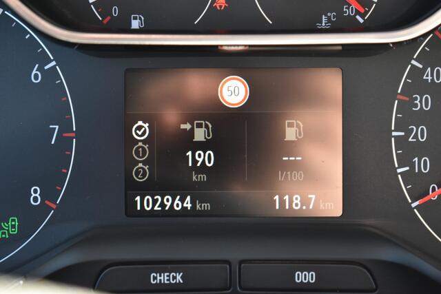 Opel Crossland X 1.2 Turbo Innovation | Stoel en stuur verwarming / Camera / HUD