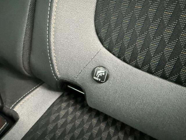 Opel Crossland X 1.2 TURBO INNOVATION TREKHAAK/PDC/CRUISE/ENZ. AUTOMAAT!