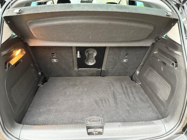 Opel Crossland X 1.2 TURBO INNOVATION TREKHAAK/PDC/CRUISE/ENZ. AUTOMAAT!