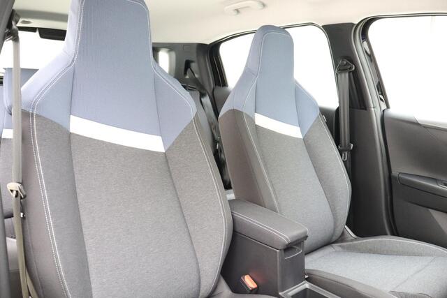 Opel FRONTERA Electric Edition 44 kWh Navigatie | Camera | Led koplampen | Parkeersensoren achter | Apple carplay