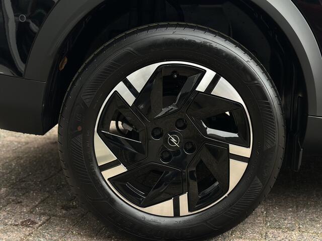 Opel FRONTERA 1.2 Turbo Hybrid GS 145OK Navi/Camera /stoel+stuur en Voorruitverwarming.