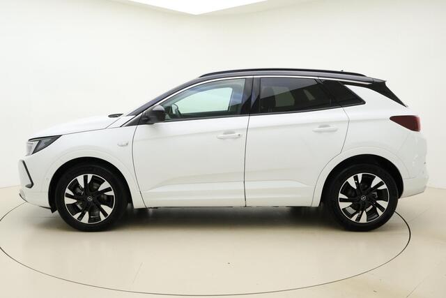 Opel Grandland 1.2 Turbo Level 4 | Navigatie | Stoel & Stuurverwarming | Zwart dak | Electrische achterklep | Climate control | Bi-Color Lichtmetalen velgen