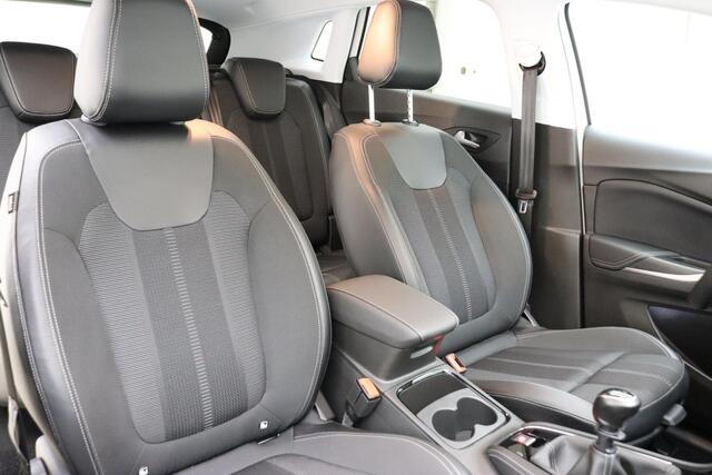 Opel Grandland 1.2 Turbo Level 4 | Navigatie | Stoel & Stuurverwarming | Zwart dak | Electrische achterklep | Climate control | Bi-Color Lichtmetalen velgen