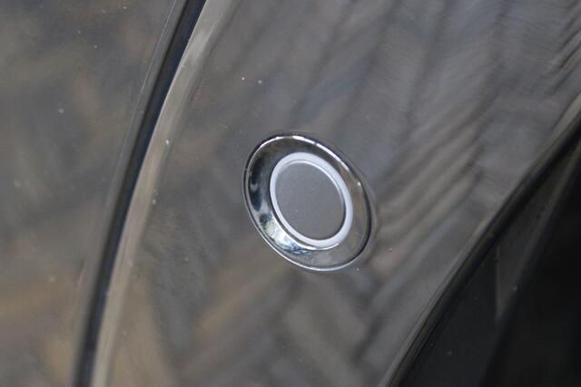 Opel Grandland 1.2 Turbo Level 4 | Automaat | Incl. 12 maanden garantie | Apple Carplay | Stoel en stuurverwarming | Sportstoelen | Virtueel dashboard | Cruise control | Climate control | Verkeersbord erkenning | Parkeersensoren | Lane assist | Draadloos telefoon laden