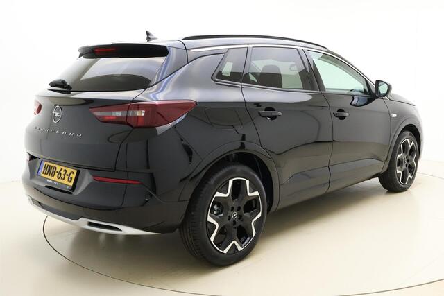 Opel Grandland 1.2 Turbo Ultimate Automaat | Achteruitrijcamera | Alcantara bekleding | Climate Control | Navigatie | Adaptive Cruise control | Stoel + stuurwielverwarming | Elektrische achterklep | Voorruitverwarming