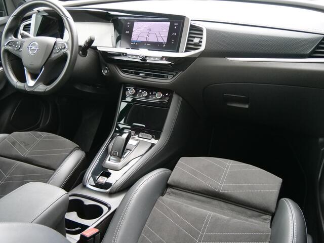 Opel Grandland 1.2 Turbo 130pk Ultimate Automaat LED / Navigatie / Camera