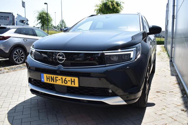 Opel Grandland 1.2 Turbo Ultimate Automaat | Navi / Camera / Stoelverwarming
