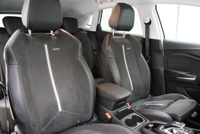 Opel Grandland 1.6 Turbo Plug-In Hybrid 300 pk 4x4 GSe | ECC | Winterpakket | Electrische Achterklep | Night vision | Camera | zeer compleet |