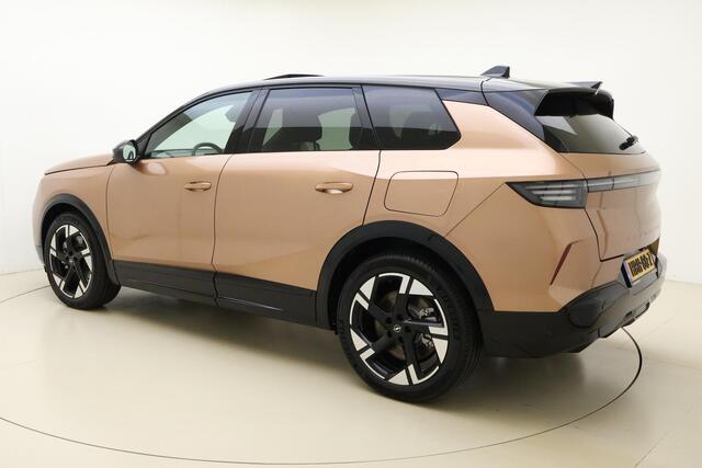 Opel Grandland Electric GS 73 kWh | Focal geluidssysteem | Glazen schuif- / kanteldak | Navigatie | Matrix LED verlichting | 20" lichtmetalen velgen | Nieuw model!