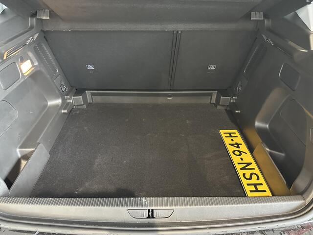 Opel Grandland 1.2 Turbo GS NAVIGATIE | ACHTERUITRIJCAMERA | PARKEERSENSOREN VOOR-EN ACHTER | 18" LICHTMETALEN VELGEN