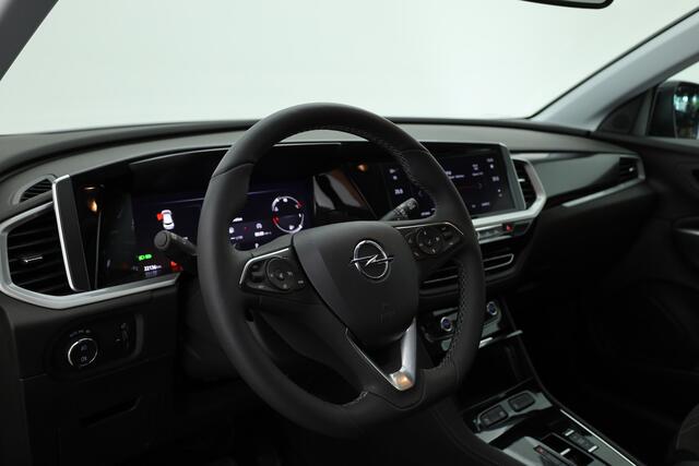 Opel Grandland 1.2 Turbo Ultimate | Navi | Stoel- Stuurverw. | Keyless | Apple Carplay | Dodehoekdet.