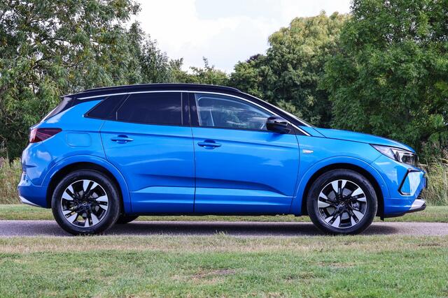 Opel Grandland 1.6 Turbo PHEV Hybrid 224 PK ? Matrix-LED ? Trekhaak ? Camera