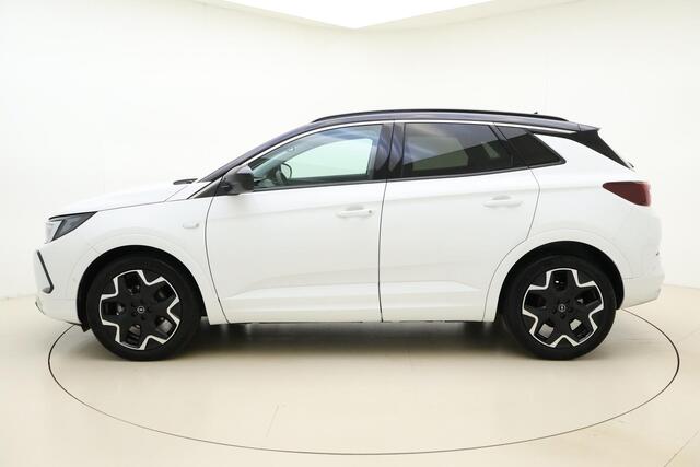 Opel Grandland 1.2 Turbo Ultimate | Navigatie | Elektrische Achterklep | Stoelverwarming | Climate & Cruise Control |