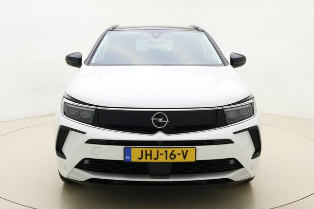 Opel Grandland 1.2 Turbo Ultimate |Automaat | Navigatie | Elektrische Achterklep | Stoelverwarming | Climate & Cruise Control | Zwart dak | Alcantara bekleding