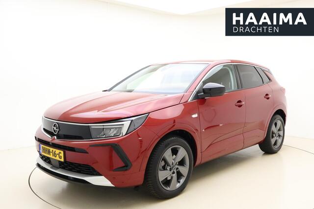Opel Grandland 1.2 Turbo Level 3 | Navigatie via Carplay | Climate control | Keyless | Camera | Lichtmetalen velgen | Stuurverwarming | Getint glas | Electrische achterklep