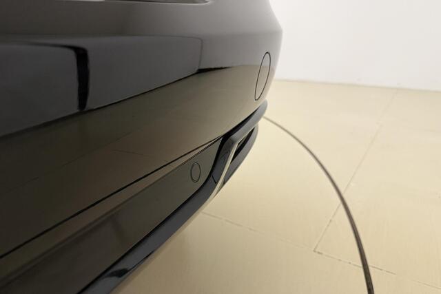 Opel Grandland 1.6 Turbo Plug-In Hybrid GS | Apple carplay/Android auto | Climate control | Keyless entry+start | Navigatie | Lichtmetalen velgen 18'' | Stuurverwarming |