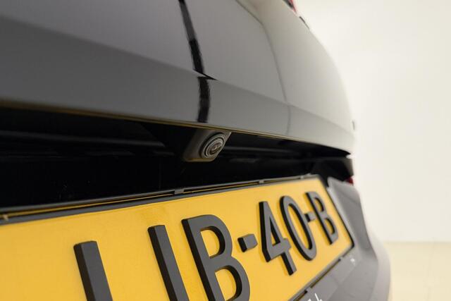 Opel Grandland 1.6 Turbo Plug-In Hybrid 4x4 GSe 300pk | Automaat | Navigatie | Alcantara Bekleding | Stoel-Stuur-Voorruitverwarming | Elektrische Achterklep | KeyLess Entry en Start | Camera