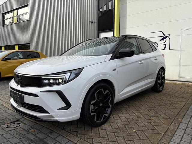 Opel Grandland 1.6 Turbo Plug-In Hybrid 4x4 Ultimate 360 Camera, LED, Afn. Trekhaak, Dodehoeksensoren, Stoel/Stuurverwarming