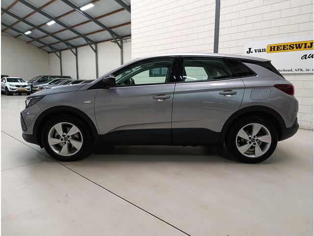 Opel Grandland 1.6 Turbo Plug-In Hybrid