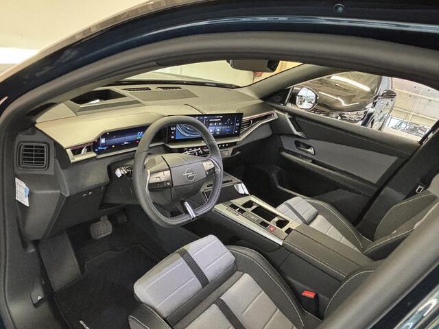 Opel Grandland 1.6 Turbo Plug-in-Hybrid GS Stoelverwarming | Stuurverwarming | Afneembare trekhaak | Focal Audio | Panoramadak