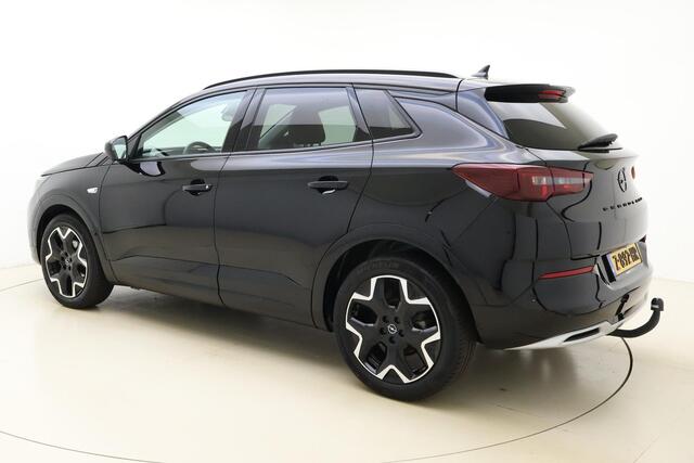 Opel Grandland 1.2 Turbo 130pk Automaat Ultimate | Alcantara bekleding | Navigatie | Trekhaak | Elektrische achterklep | Adapt. Cruise control | Camera | Winterpakket | 19" Lichtmetalen velgen | Zeer luxe!