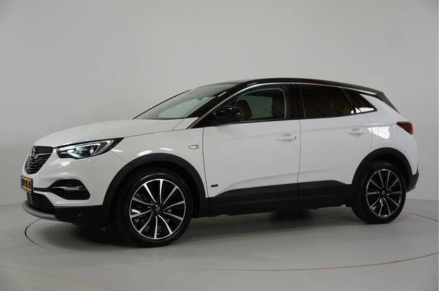 Opel Grandland X 1.6 Turbo Hybrid4 Innovation 300pk | Leer | Camera | Stl. verw. | Dodehoek | Navi |