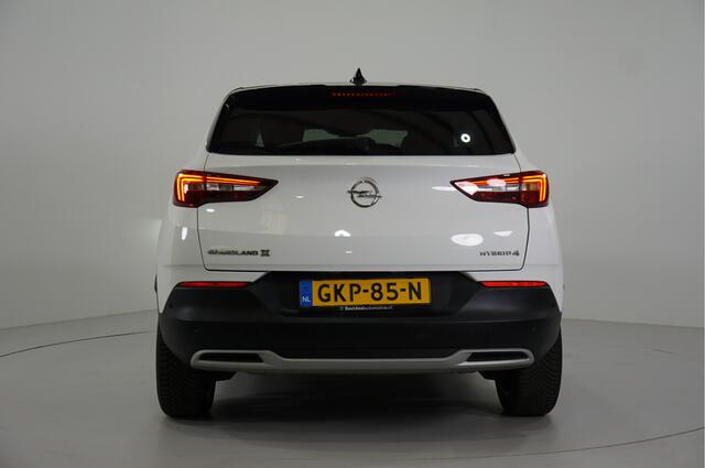 Opel Grandland X 1.6 Turbo Hybrid4 Innovation 300pk | Leer | Camera | Stl. verw. | Dodehoek | Navi |