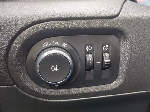 Opel Grandland X 1.2 Turbo Business +