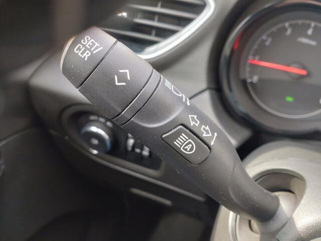 Opel Grandland X 1.2 Turbo Business +