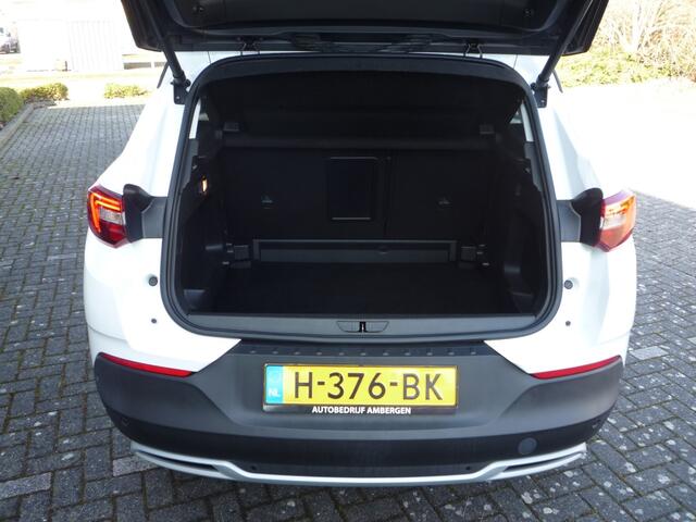 Opel Grandland X 1.2 Turbo (130Pk) Bus. Executive Navi El. Achterklep Géén Afleve