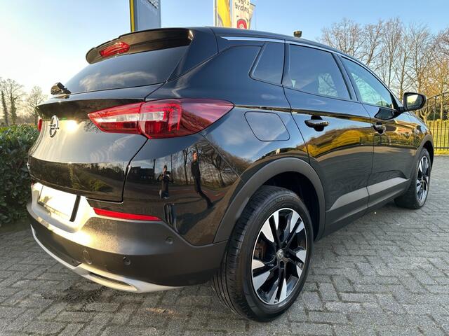 Opel Grandland X 1.6 Turbo Innovation Led / Keyless / Camera