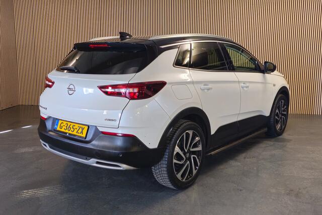 Opel Grandland X 1.2 Turbo Ultimate - Apple Carplay/Android Auto - Stoelverwarming voor en achter - Stoelventilatie - Stuurverwarming - Parelmoer - Leder - Trekhaak - 19' - Denon premium soundsystem