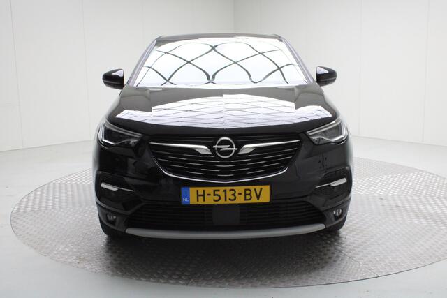 Opel Grandland X 1.2 Turbo Business Executive | automaat | trekhaak | dealer onderhouden | elektr. achterklep | navi | pdc v/a+ camera | carplay | dode hoek