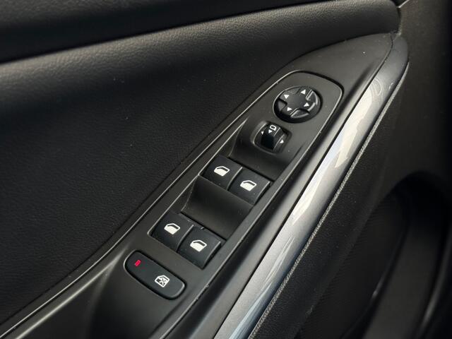 Opel Grandland X 1.2 Turbo Business Executive - panoramadak - navi