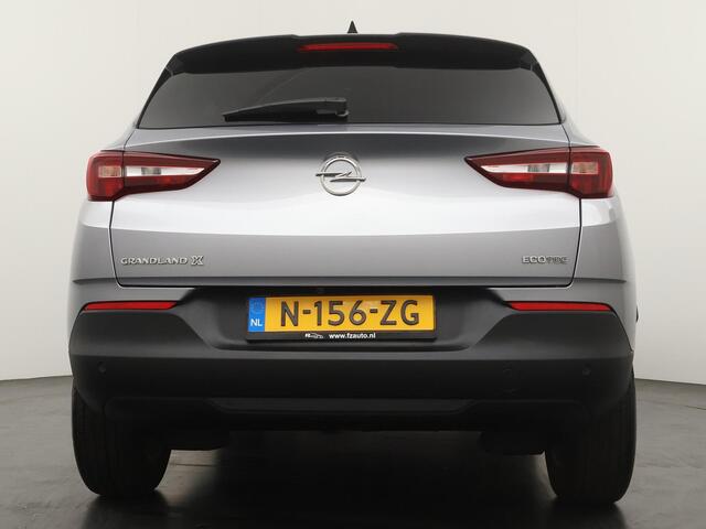 Opel Grandland X 1.2 Turbo Business Executive - Navigatie - Climate Control - LED koplampen