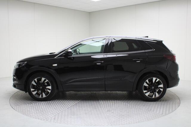 Opel Grandland X 1.2 T Innovation | Automaat | Trekhaak / Navi Full Map / Camera / PDC v&a / Keyless