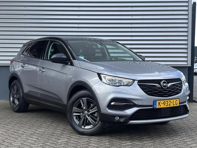 Opel Grandland X Edition 2020 1.2 Turbo 130pk | AGR-STOELEN | CAMERA | TWO-TONE | WINTER PACK | NAVI PRO | CLIMATE CONTROL | ISOFIX | DAB+ |