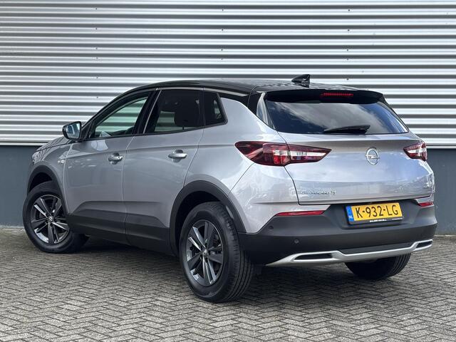 Opel Grandland X Edition 2020 1.2 Turbo 130pk | AGR-STOELEN | CAMERA | TWO-TONE | WINTER PACK | NAVI PRO | CLIMATE CONTROL | ISOFIX | DAB+ |