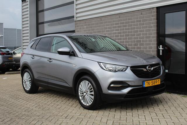 Opel Grandland X 1.2 Turbo Online Edition / Carplay / Clima / Trekhaak
