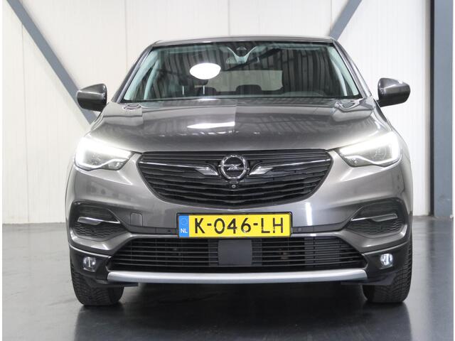 Opel Grandland X 1.2 130PK Turbo Business Elegance | AppleCarPlay/AndroidAuto | Climate Control | Cruise Control | Navigatie | 360'Camera | AGR-stoel | Keyless Entry/Start | LED Koplampen | Privacy Glass | Isofix | Armsteun |