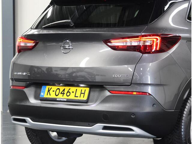 Opel Grandland X 1.2 130PK Turbo Business Elegance | AppleCarPlay/AndroidAuto | Climate Control | Cruise Control | Navigatie | 360'Camera | AGR-stoel | Keyless Entry/Start | LED Koplampen | Privacy Glass | Isofix | Armsteun |
