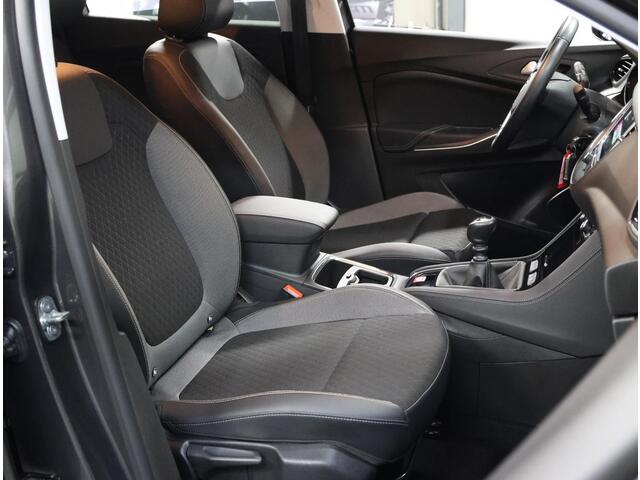 Opel Grandland X 1.2 130PK Turbo Business Elegance | AppleCarPlay/AndroidAuto | Climate Control | Cruise Control | Navigatie | 360'Camera | AGR-stoel | Keyless Entry/Start | LED Koplampen | Privacy Glass | Isofix | Armsteun |