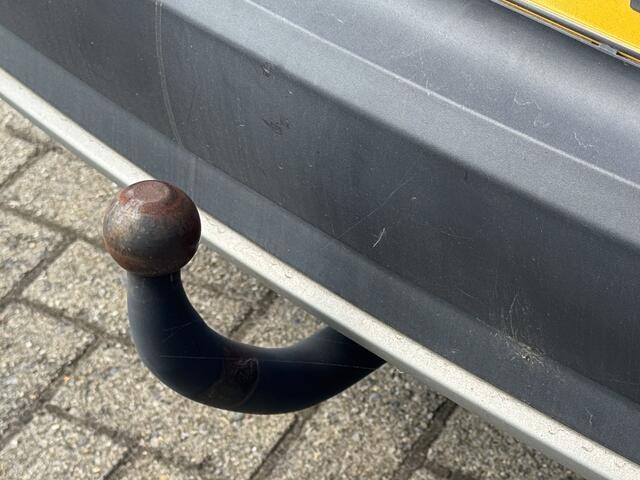 Opel Grandland X 1.6 Turbo Hybrid4 Ultimate Navi | Camera | D.H. Detectie | Trekhaak | info;f.bogaars 0492588956