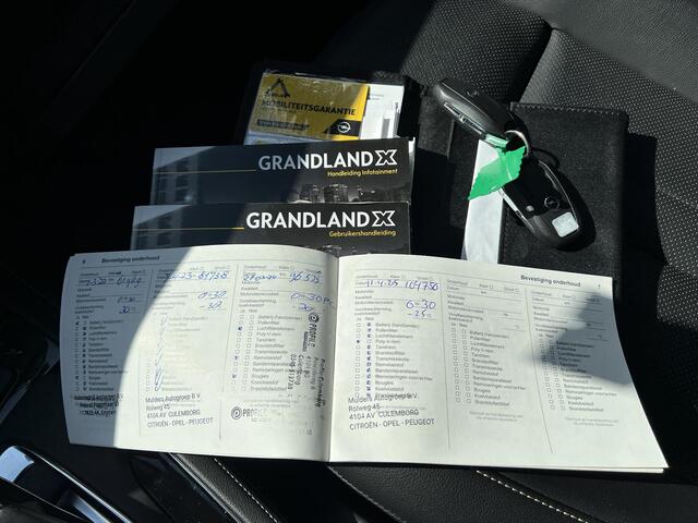 Opel Grandland X 1.6 Turbo Hybrid4 Ultimate PHEV | Leder | Elektrische achterklep | Carplay & navigatie |